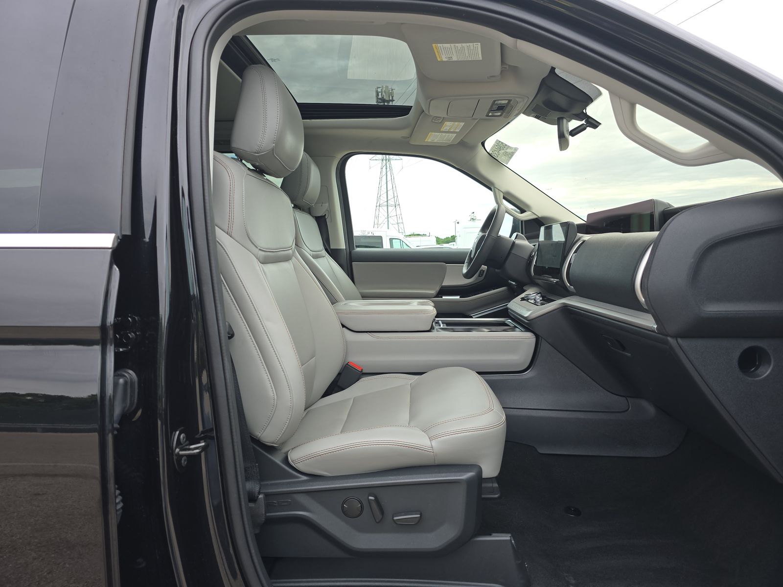 FORD EXPEDITION MAX - 9