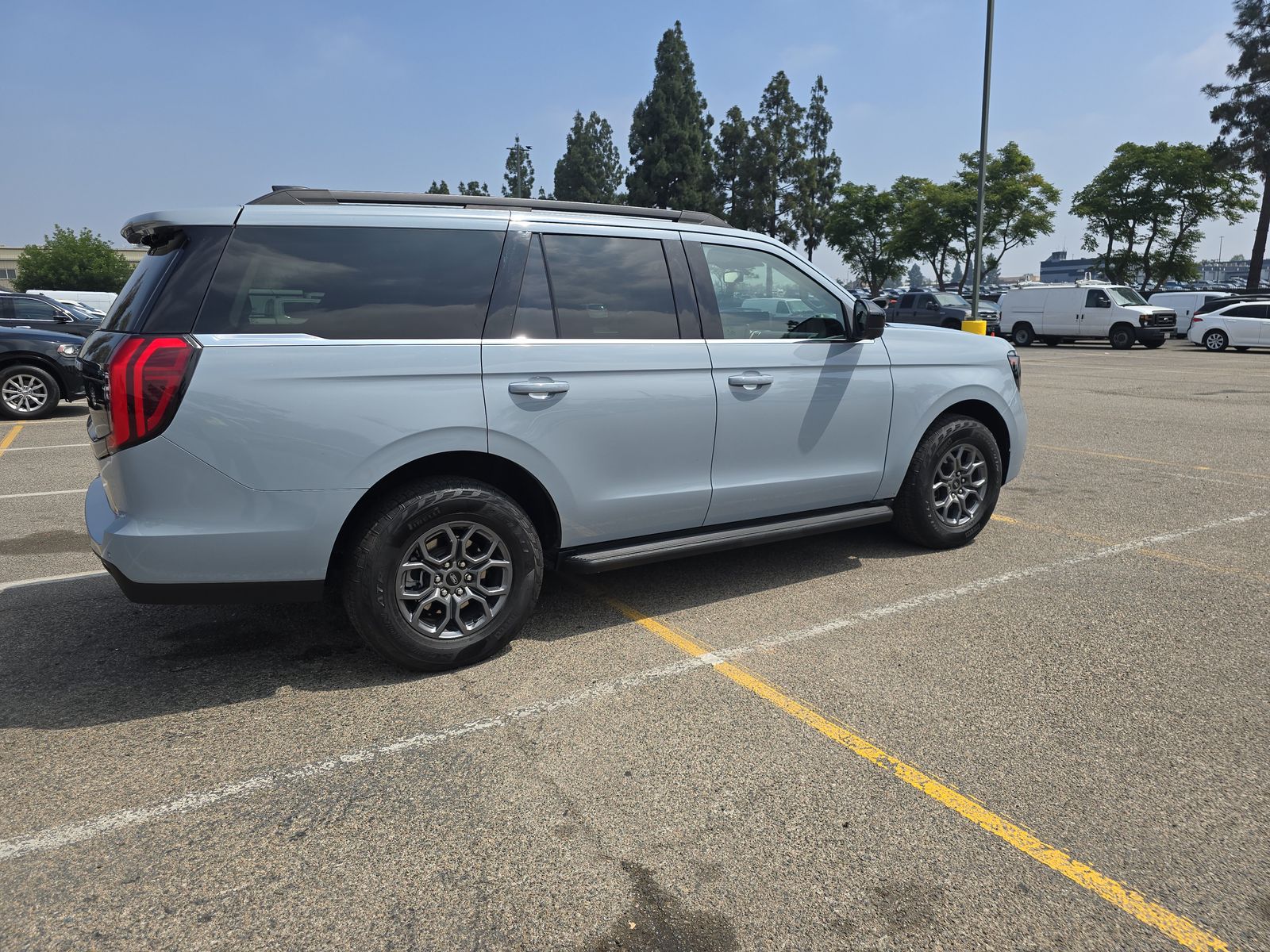 FORD EXPEDITION - 5
