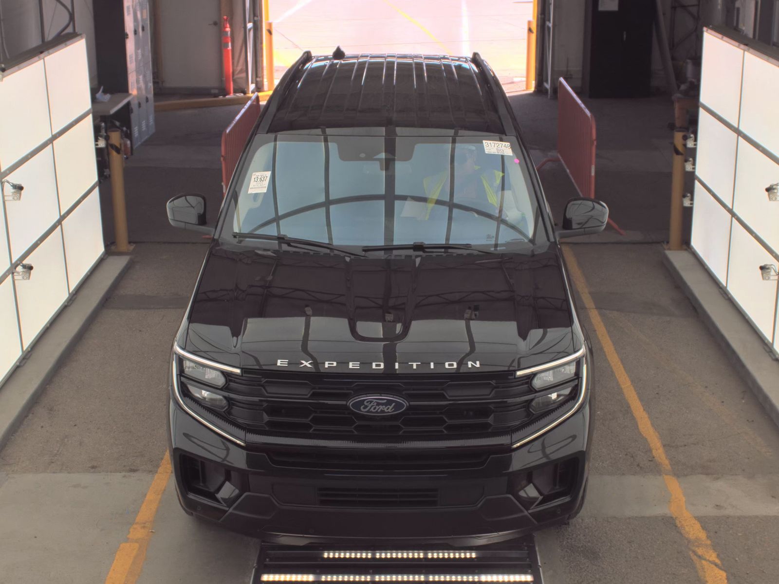 FORD EXPEDITION - 3