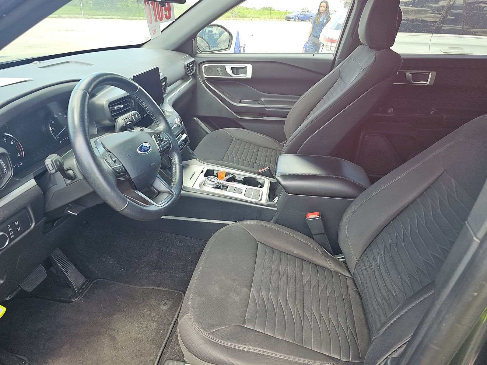 FORD EXPLORER - 8