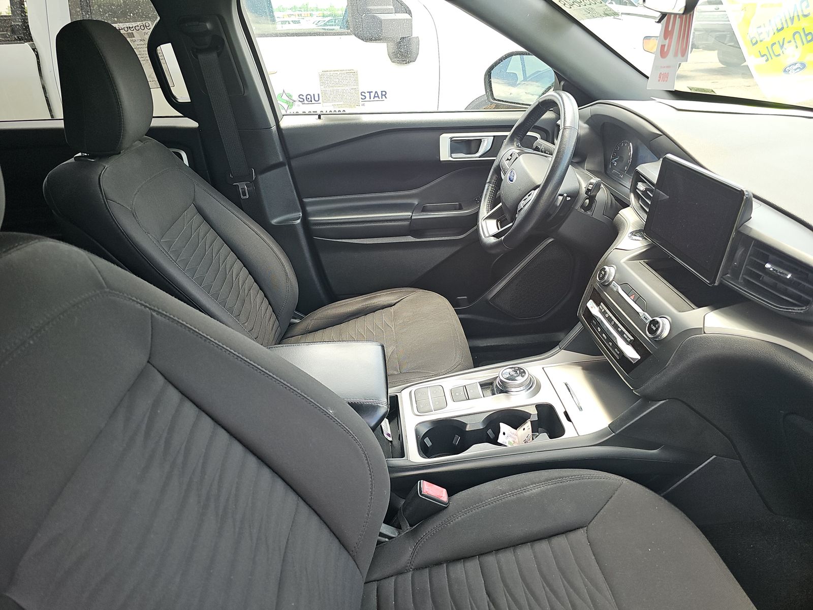 FORD EXPLORER - 9