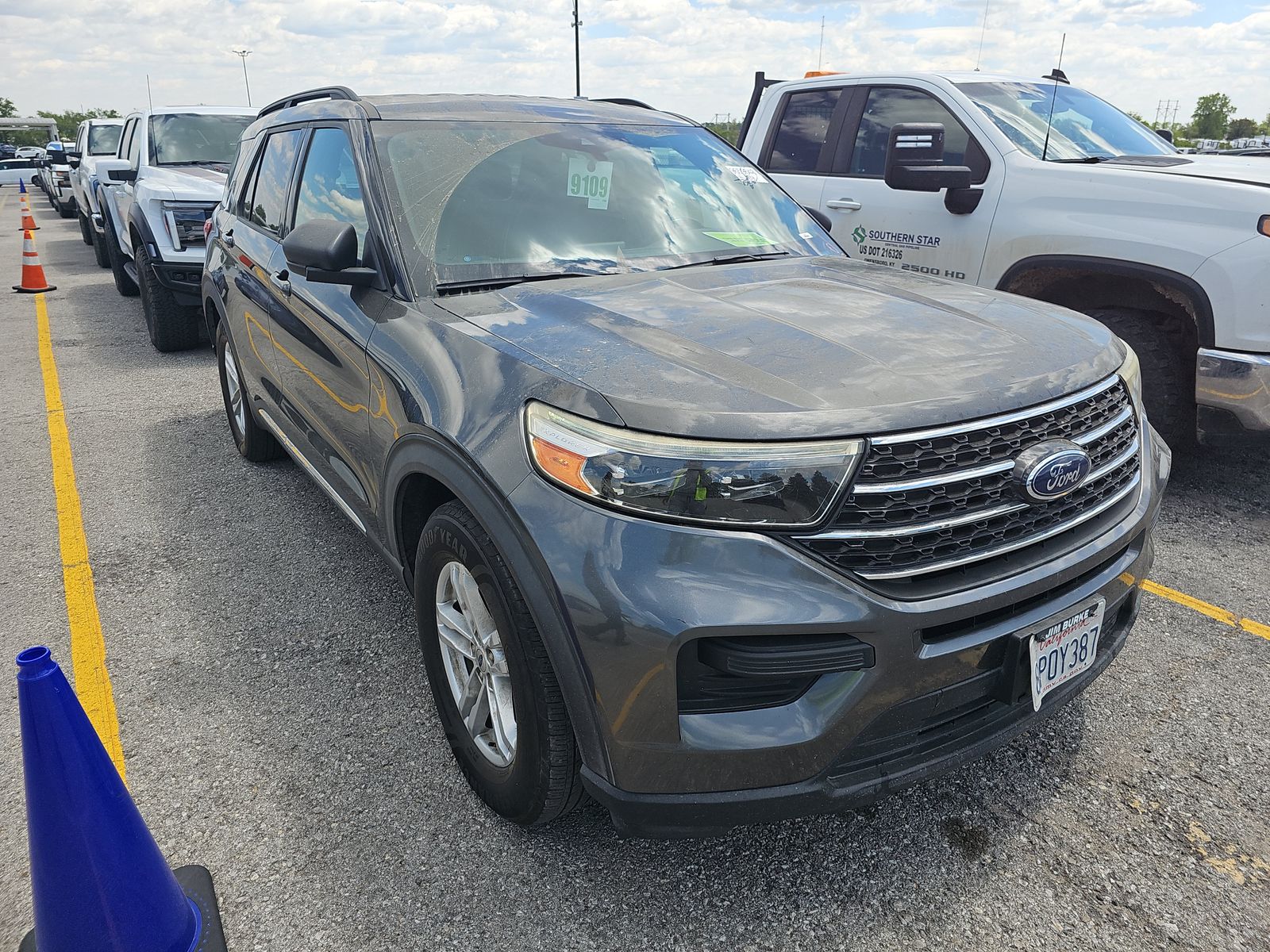 FORD EXPLORER - 4
