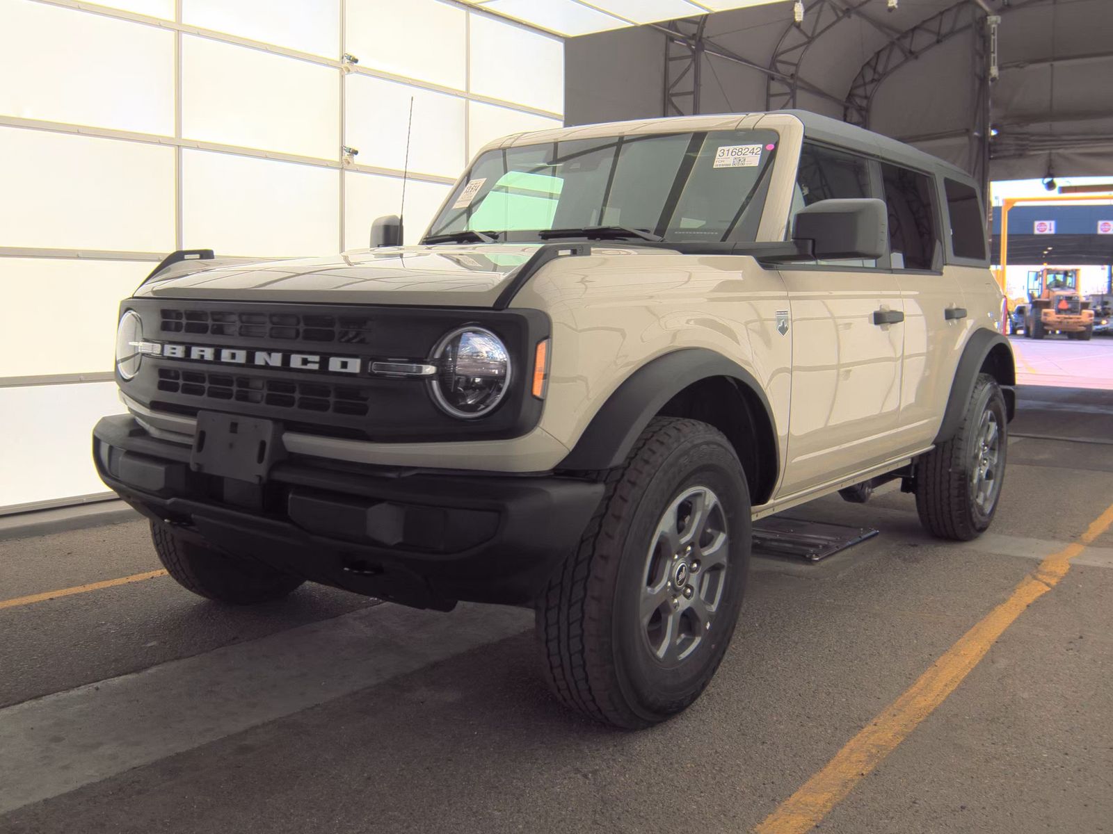 FORD BRONCO - 1