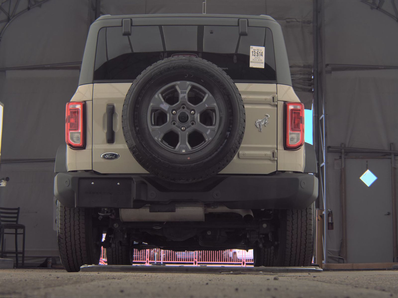 FORD BRONCO - 8