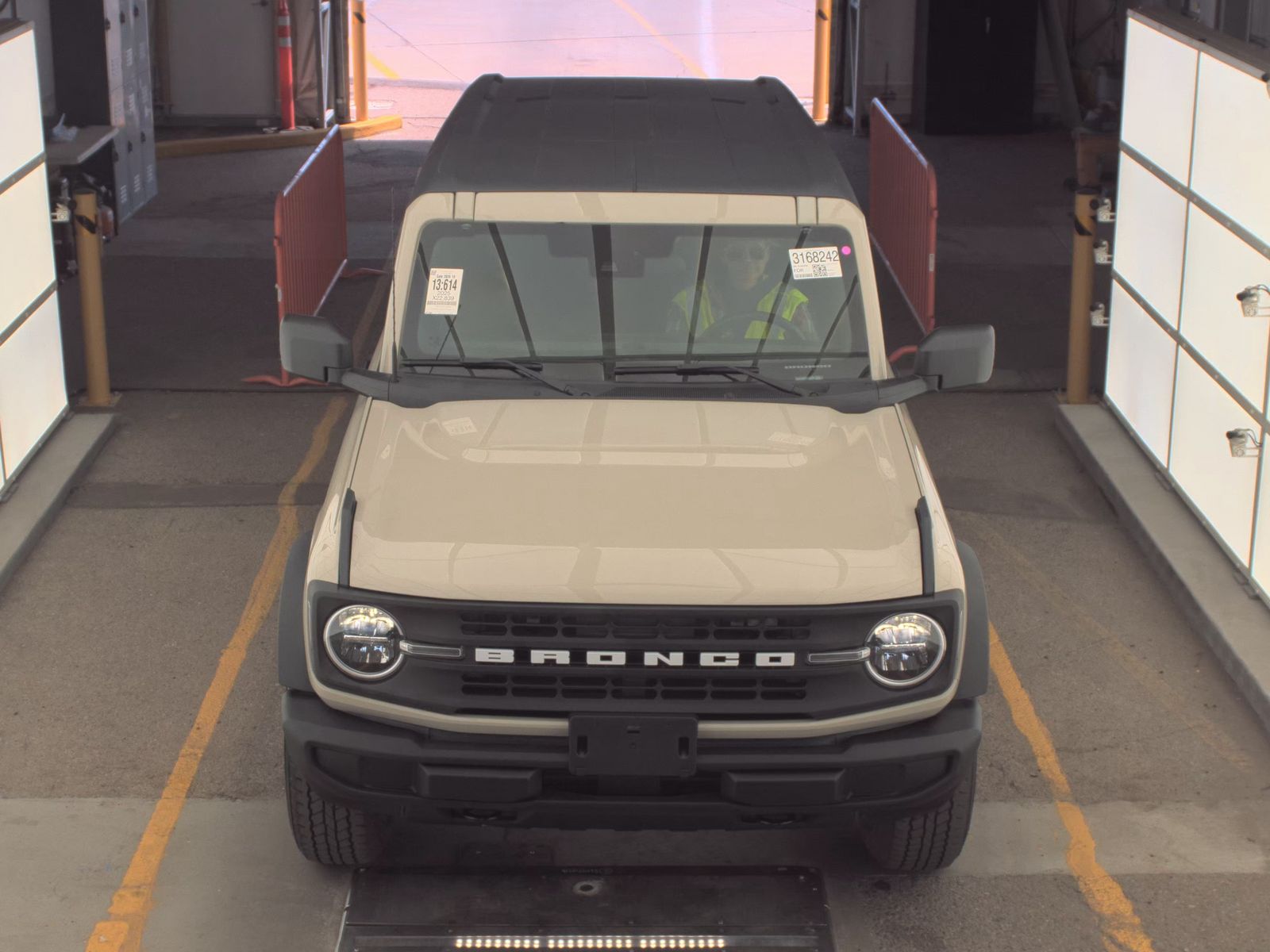 FORD BRONCO - 3
