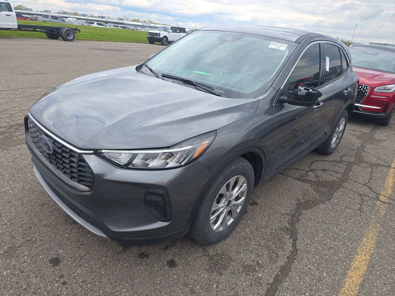 FORD ESCAPE - 1