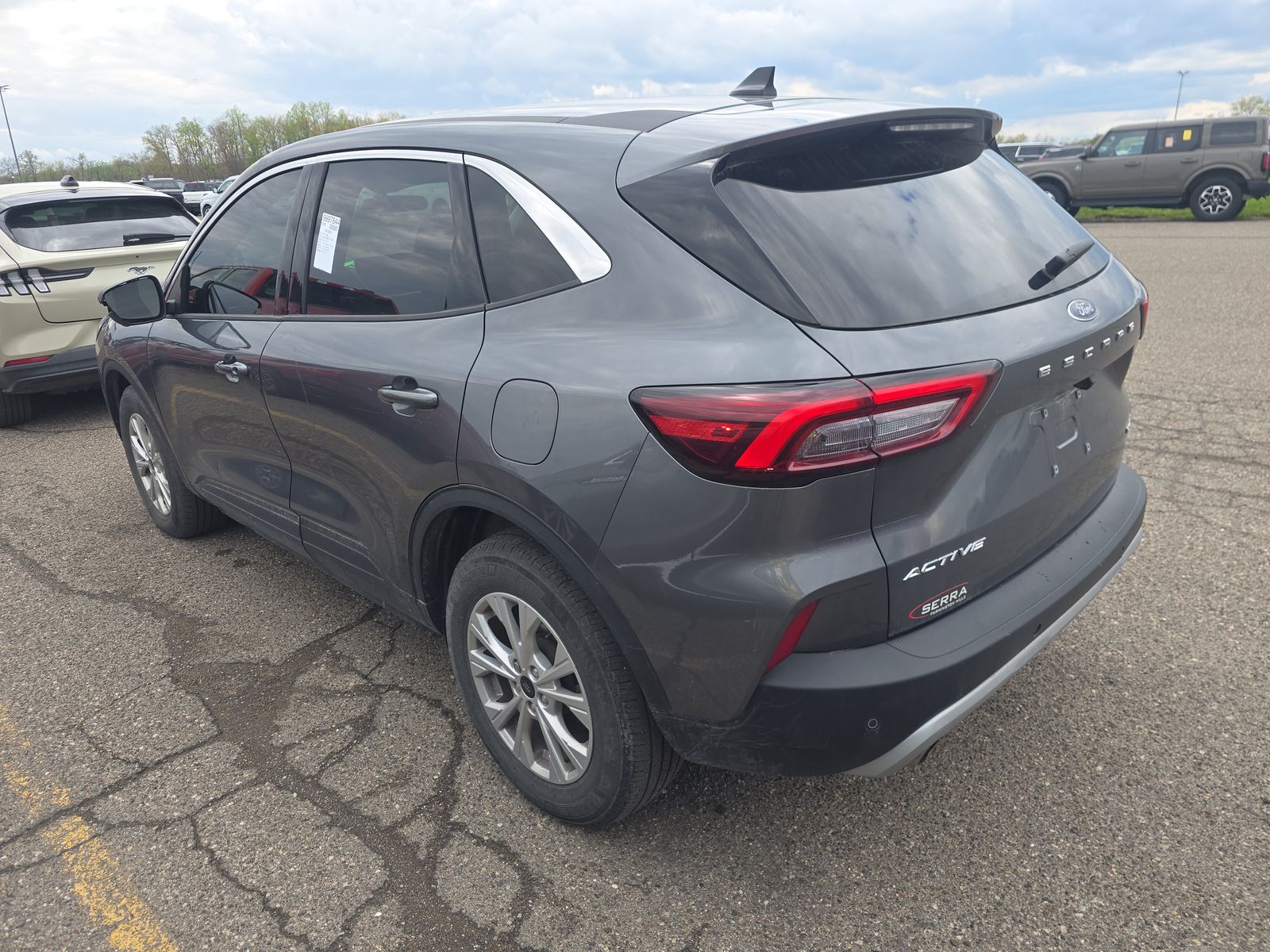 FORD ESCAPE - 9