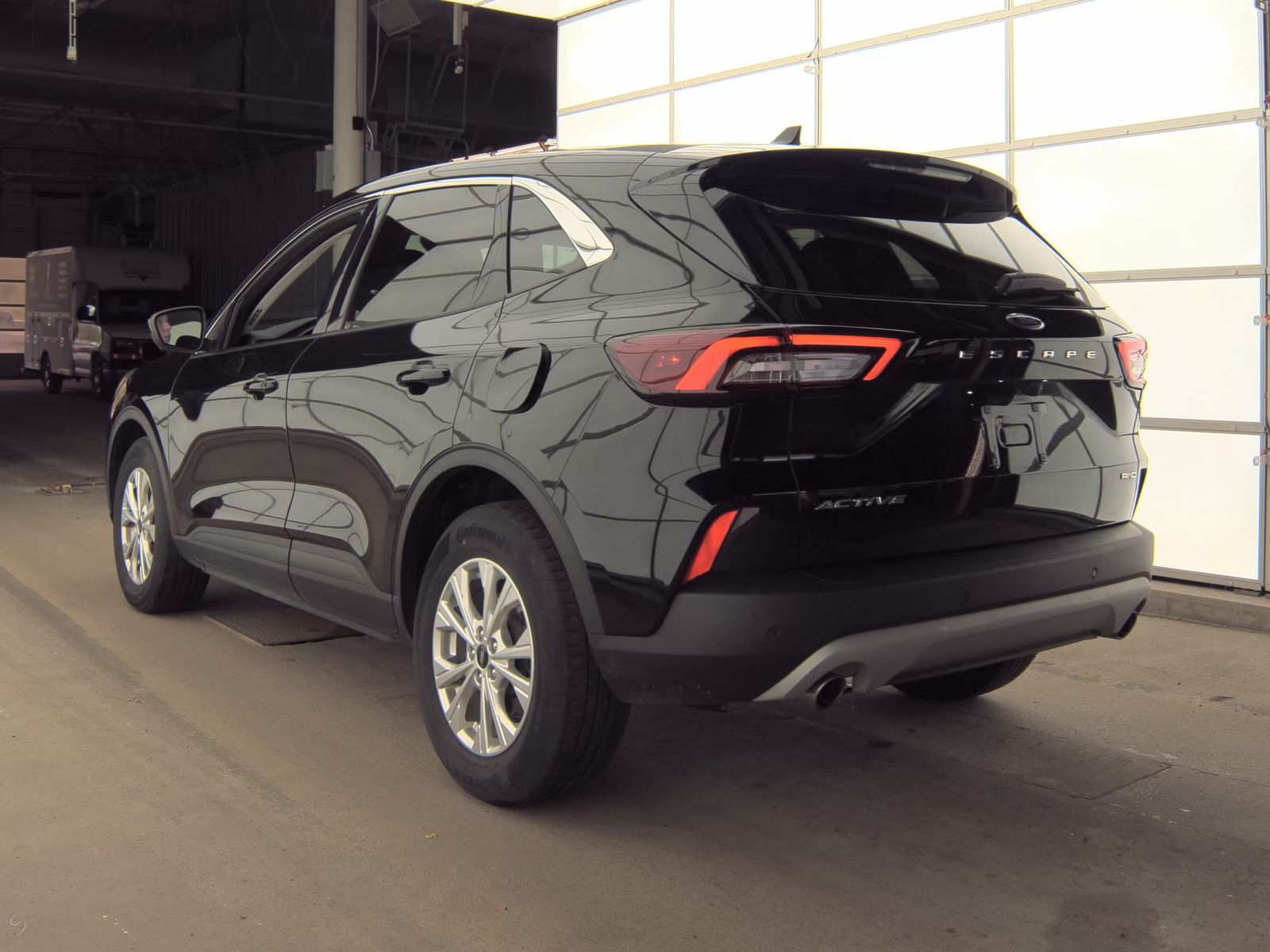 FORD ESCAPE - 9