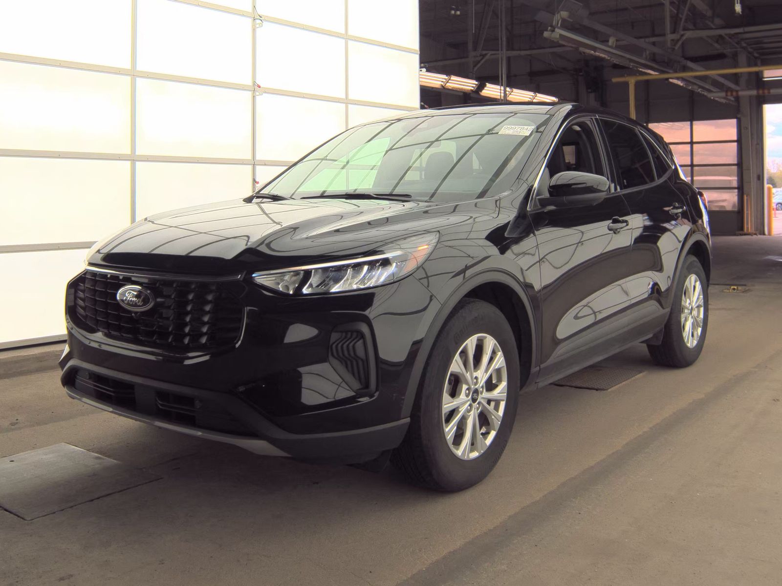 FORD ESCAPE - 1