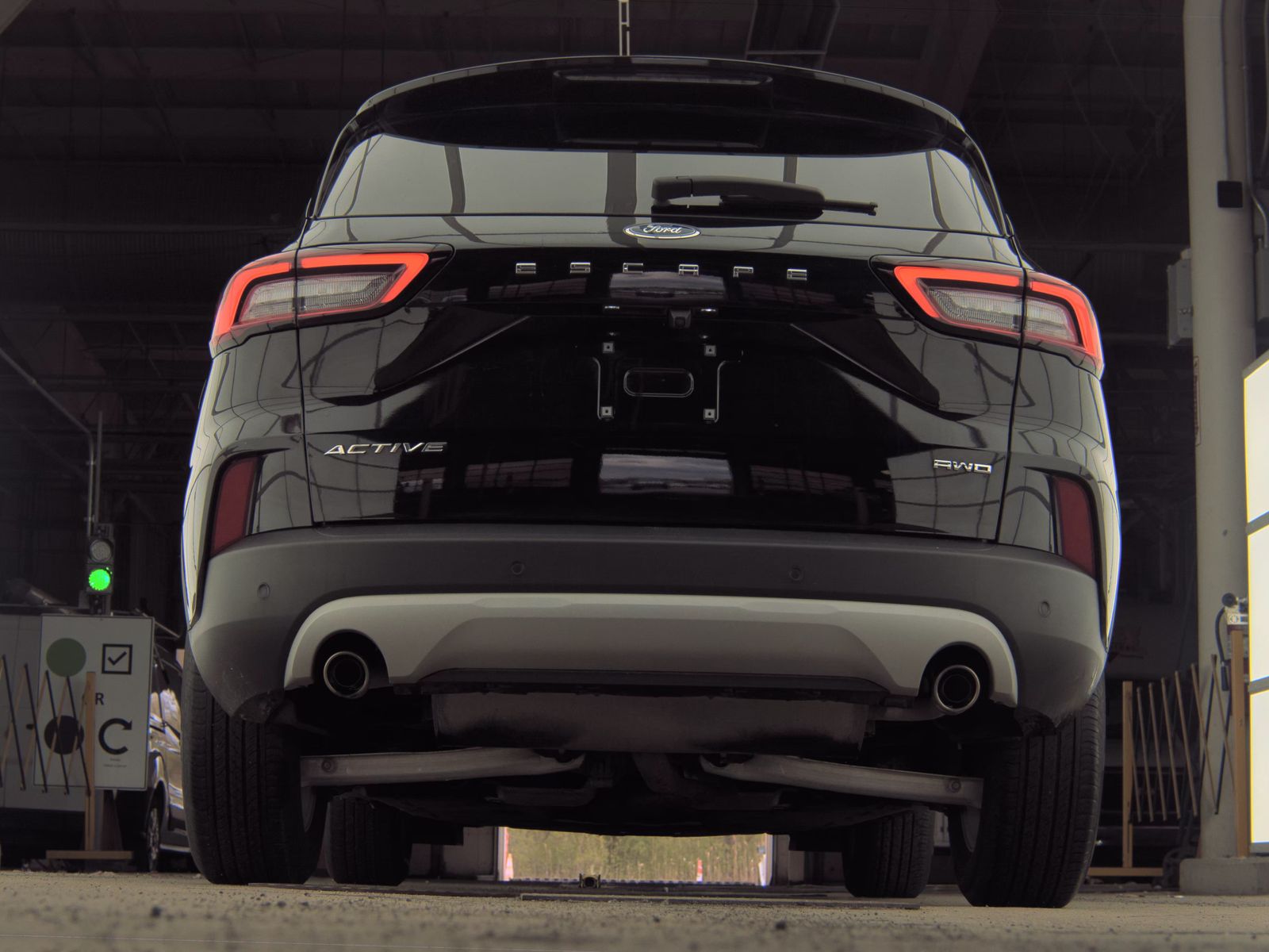 FORD ESCAPE - 8