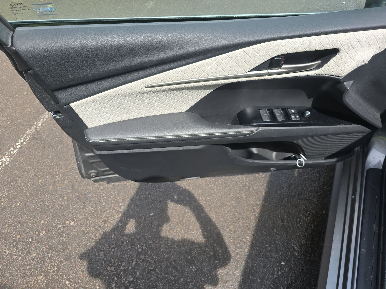 TOYOTA CAMRY - 10