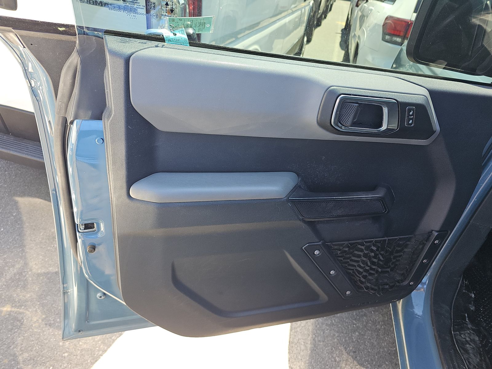 FORD BRONCO - 10