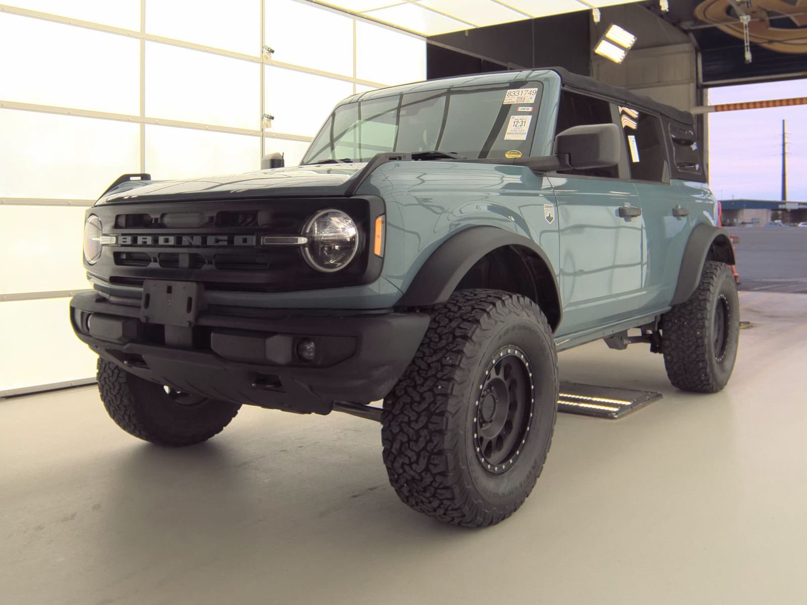 FORD BRONCO - 1