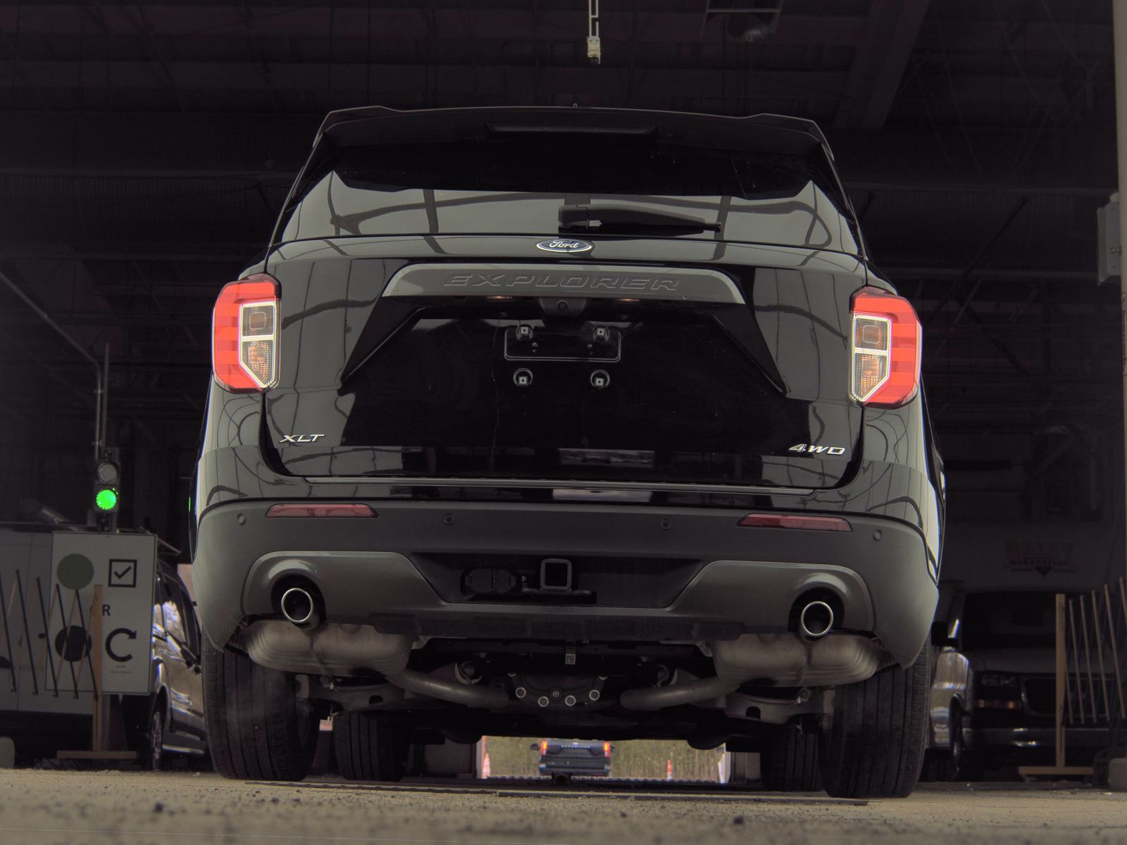 FORD EXPLORER - 8