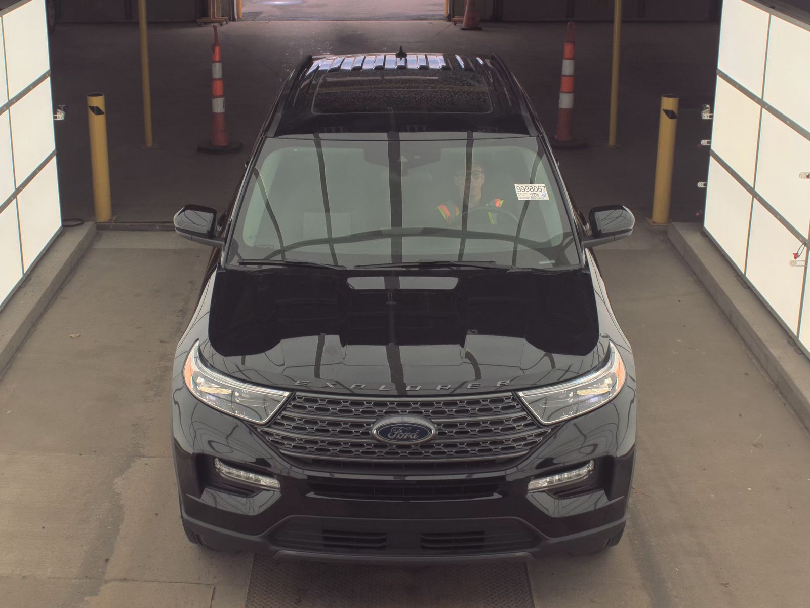 FORD EXPLORER - 3
