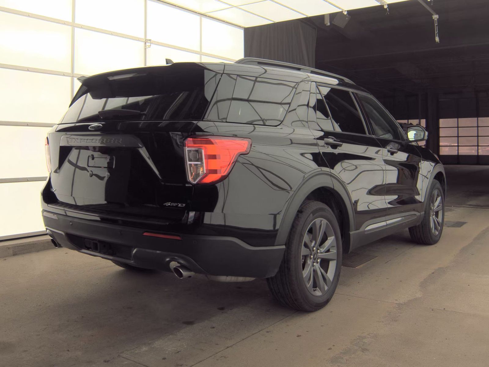 FORD EXPLORER - 6