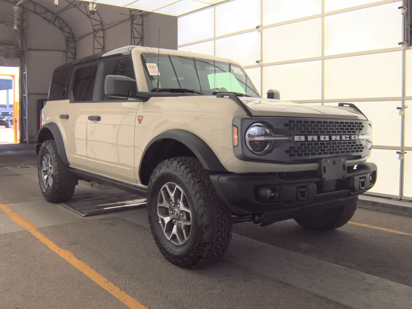 FORD BRONCO - 5