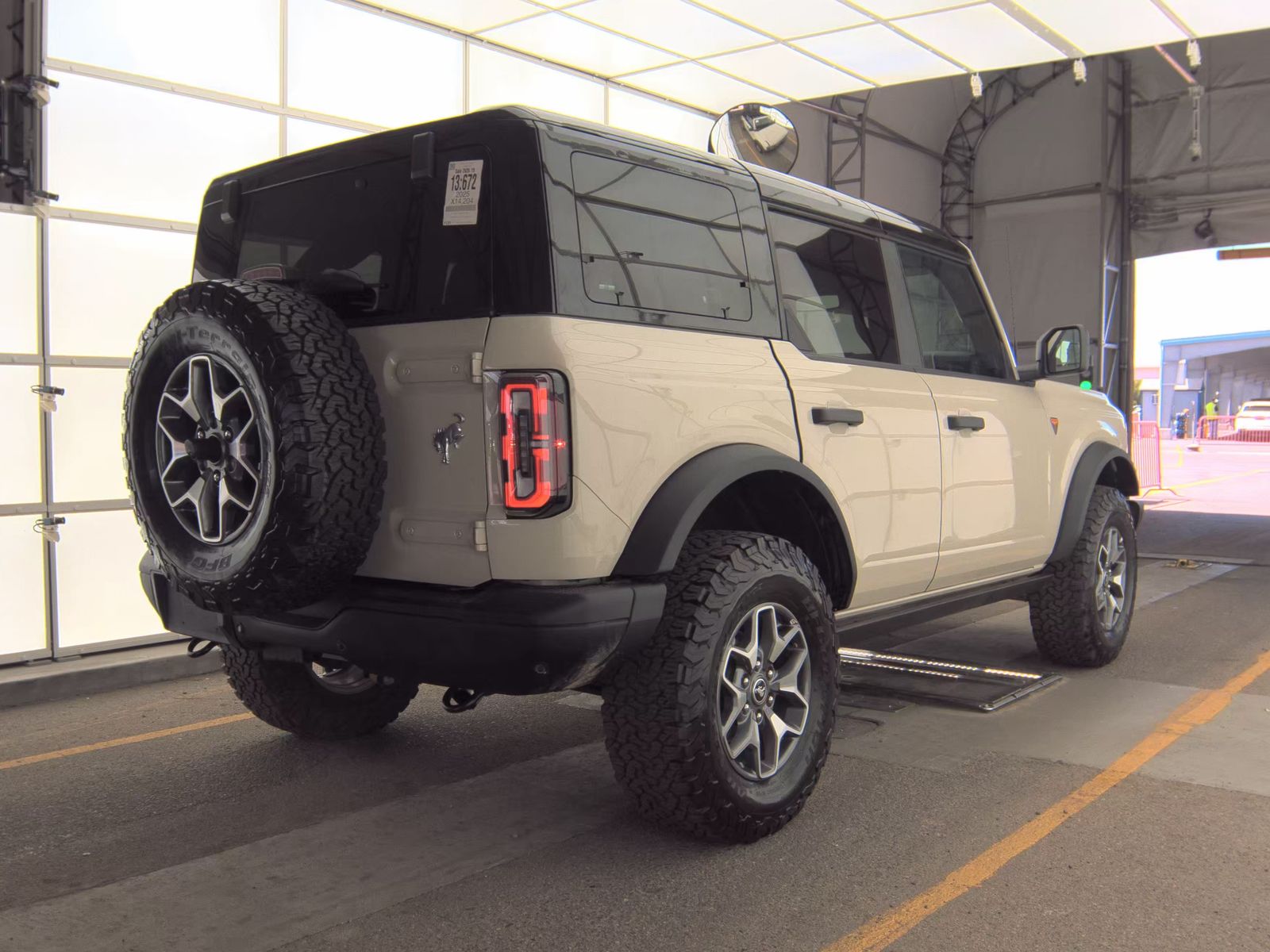 FORD BRONCO - 6