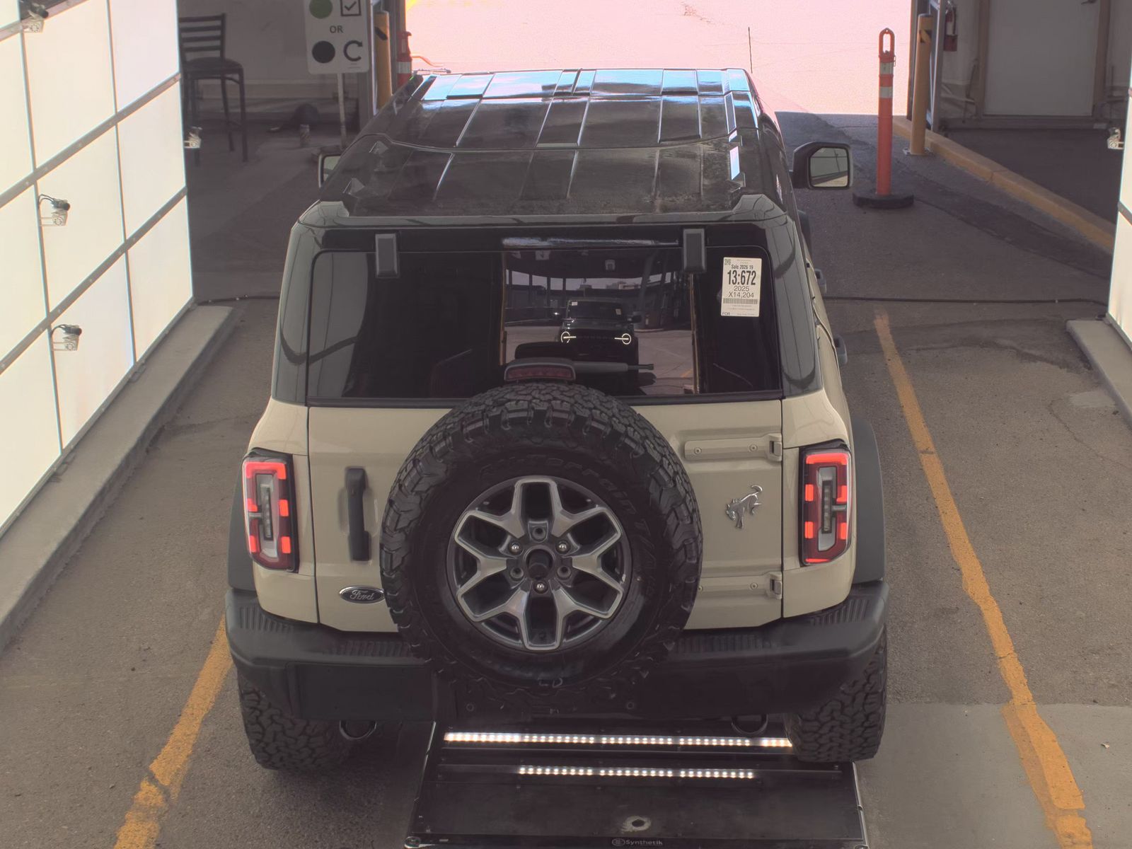 FORD BRONCO - 7