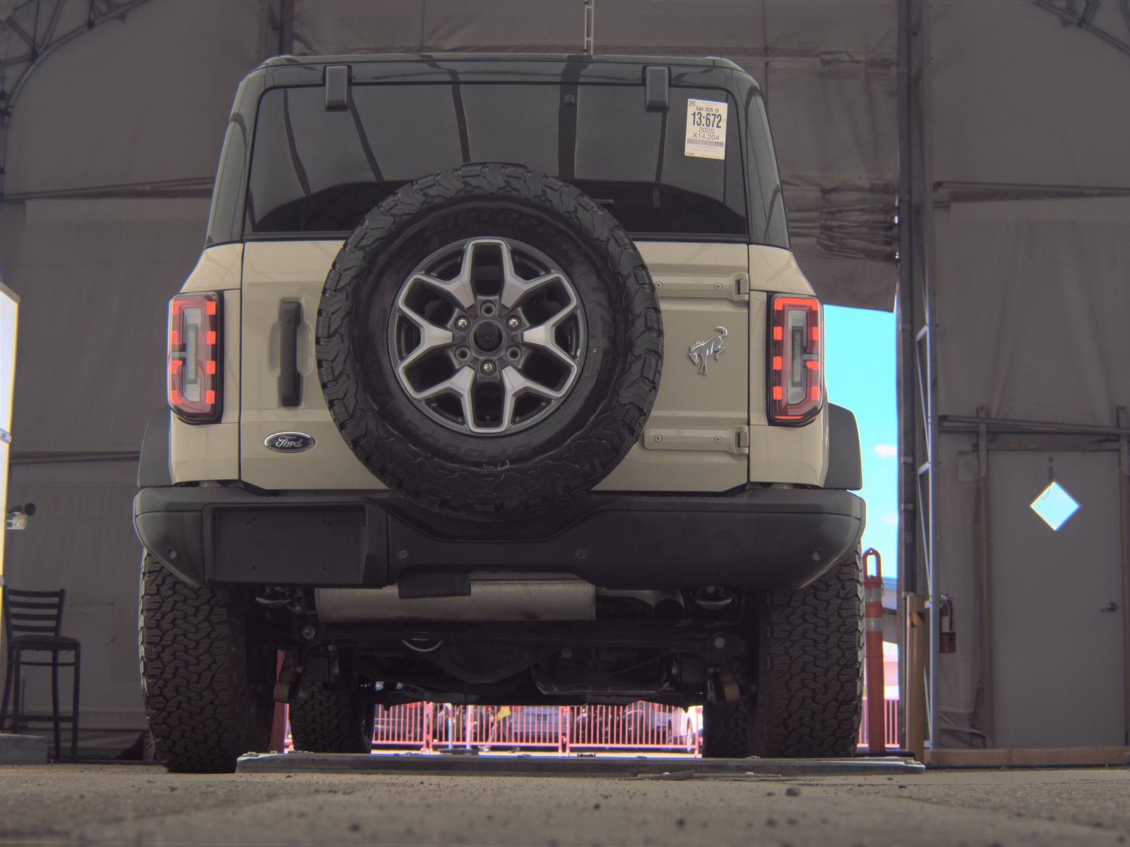 FORD BRONCO - 8