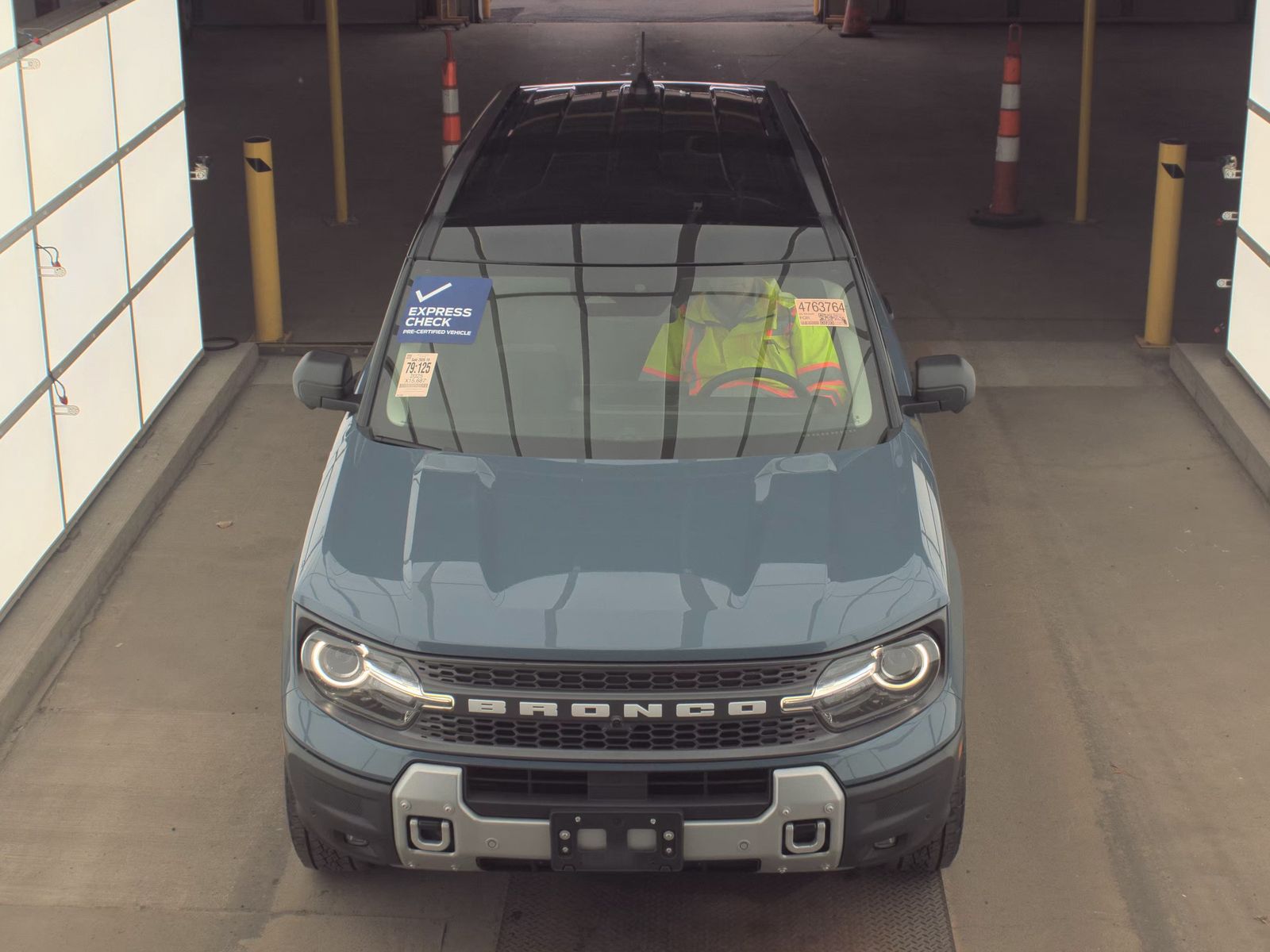 FORD BRONCO - 3