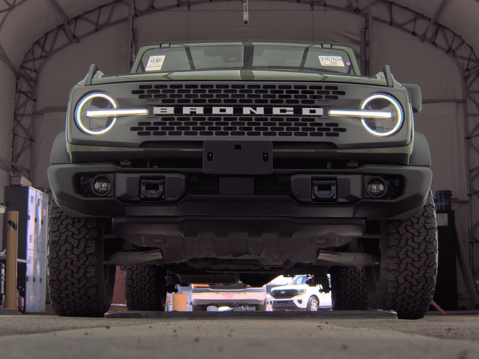 FORD BRONCO - 4