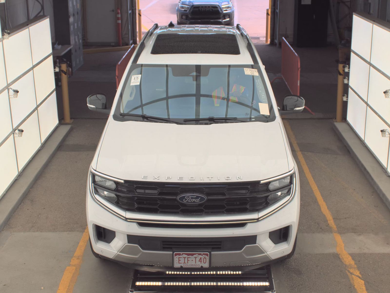FORD EXPEDITION - 3