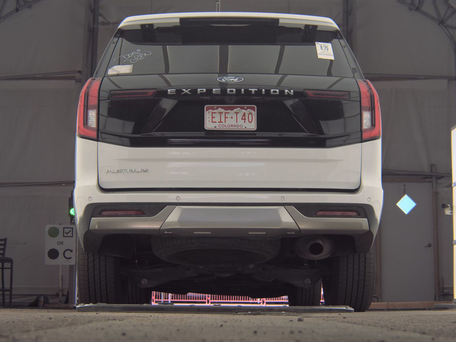 FORD EXPEDITION - 8