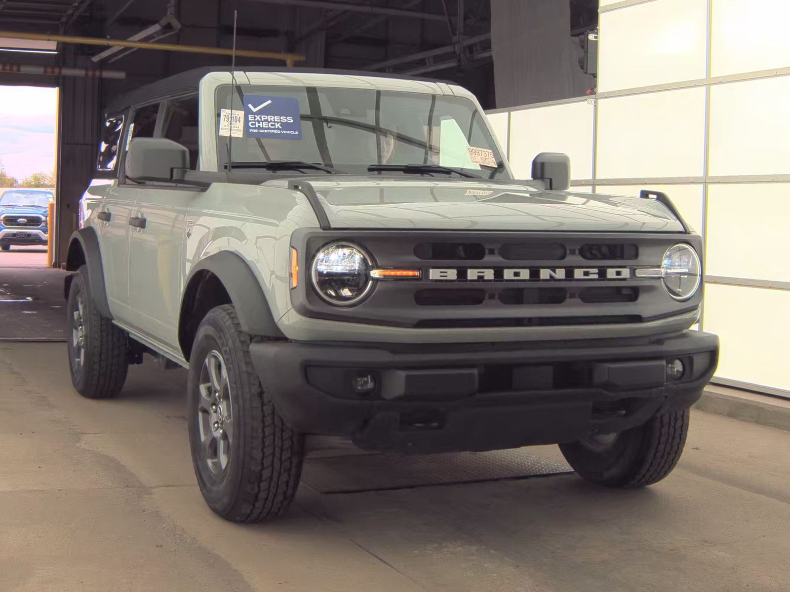 FORD BRONCO - 5