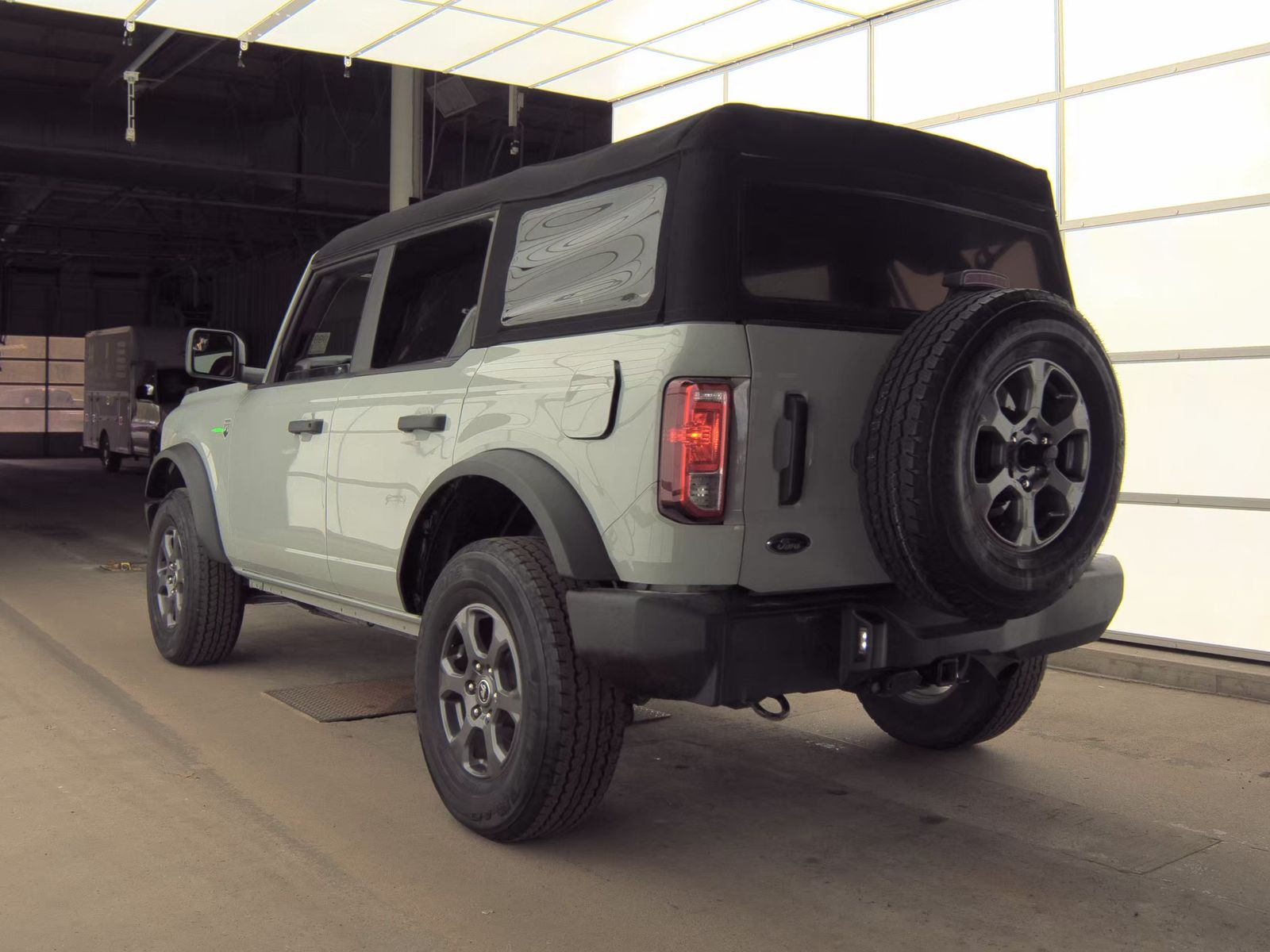FORD BRONCO - 9