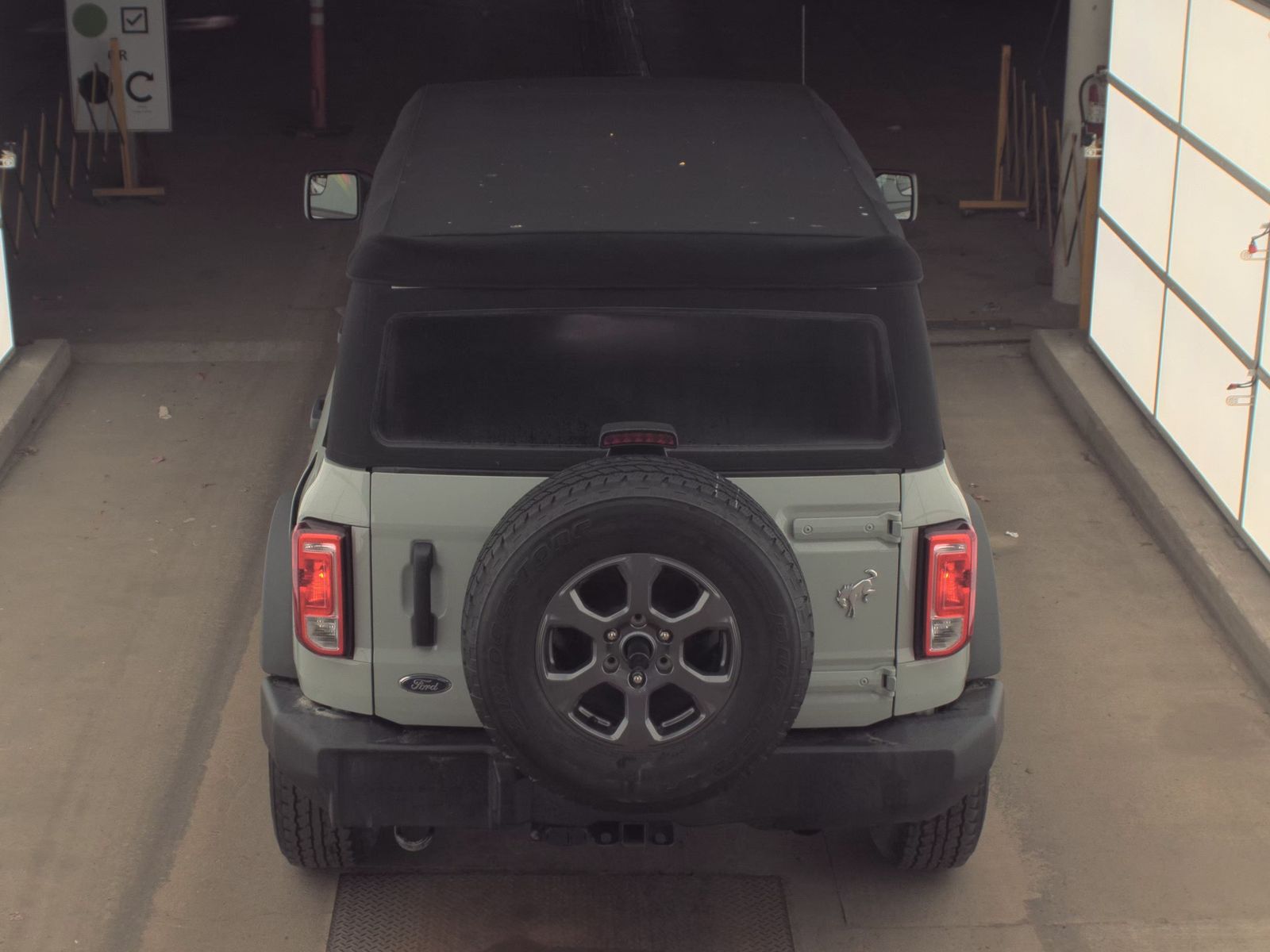 FORD BRONCO - 7
