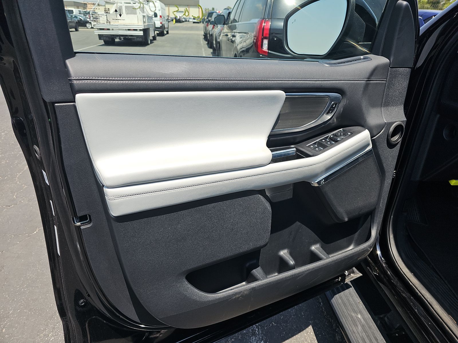 FORD EXPEDITION MAX - 10