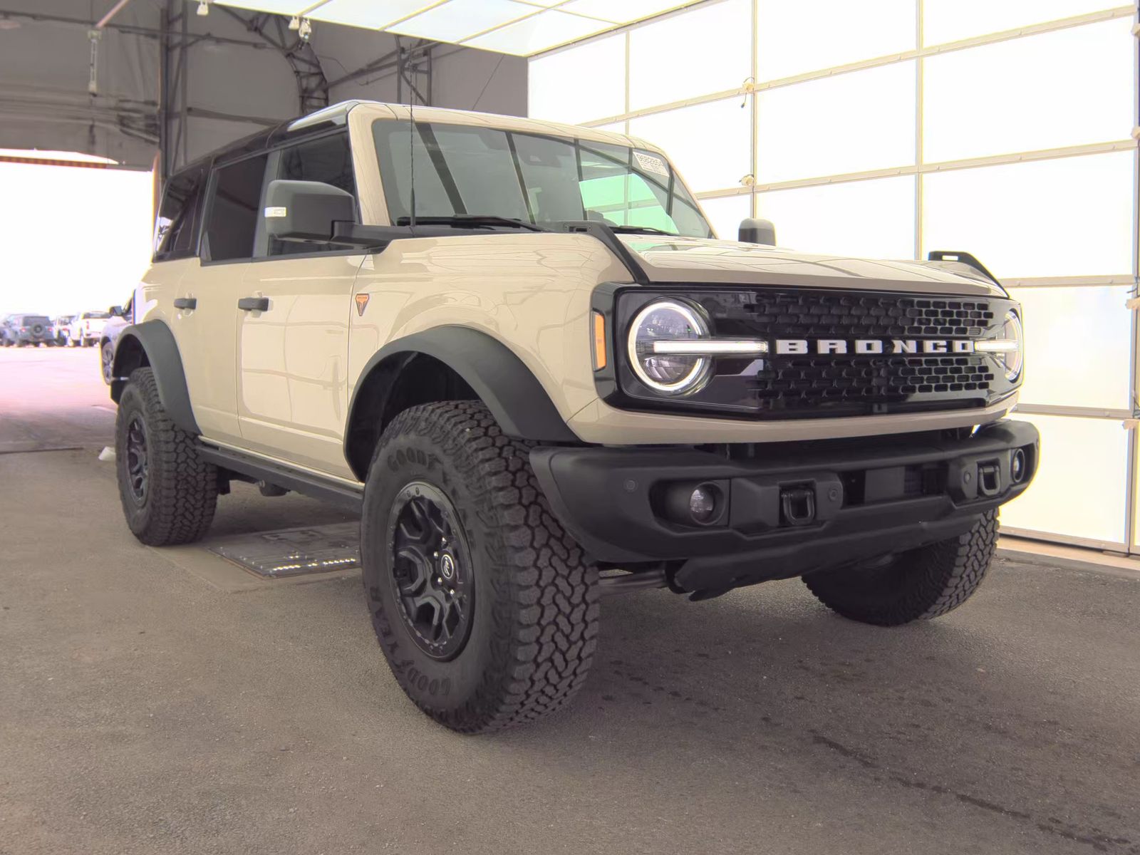FORD BRONCO - 5