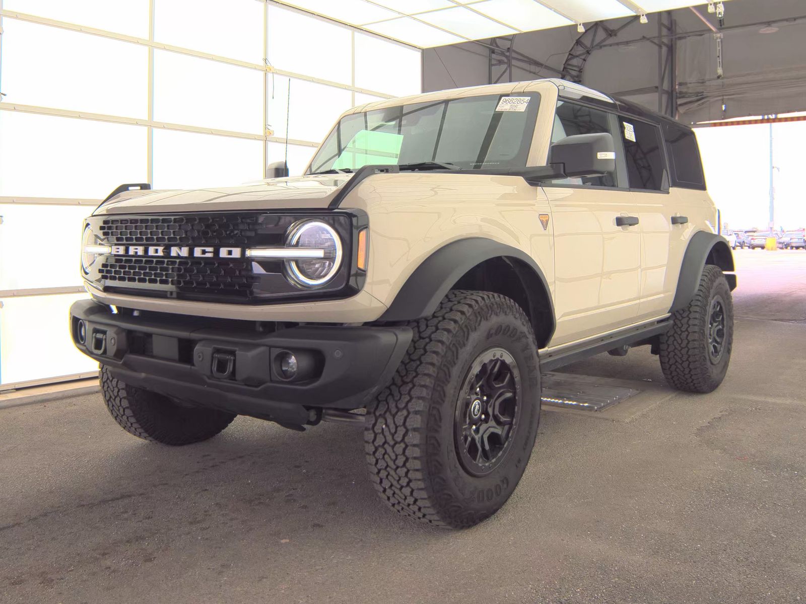 FORD BRONCO - 1