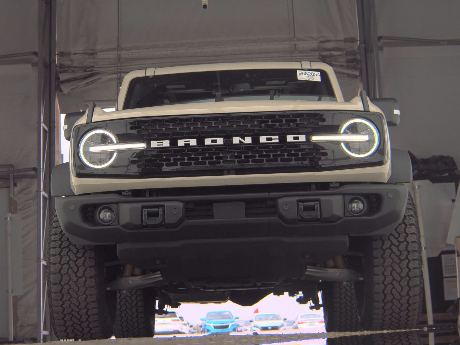 FORD BRONCO - 4