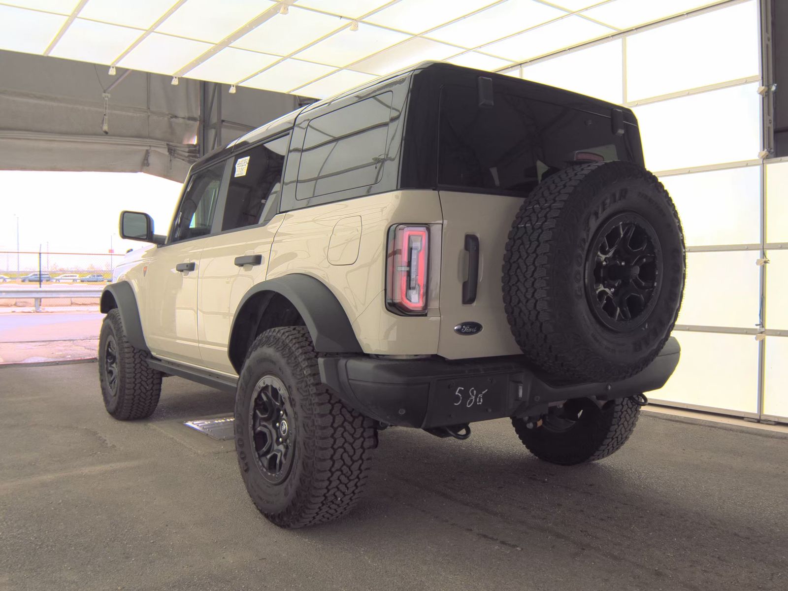 FORD BRONCO - 9