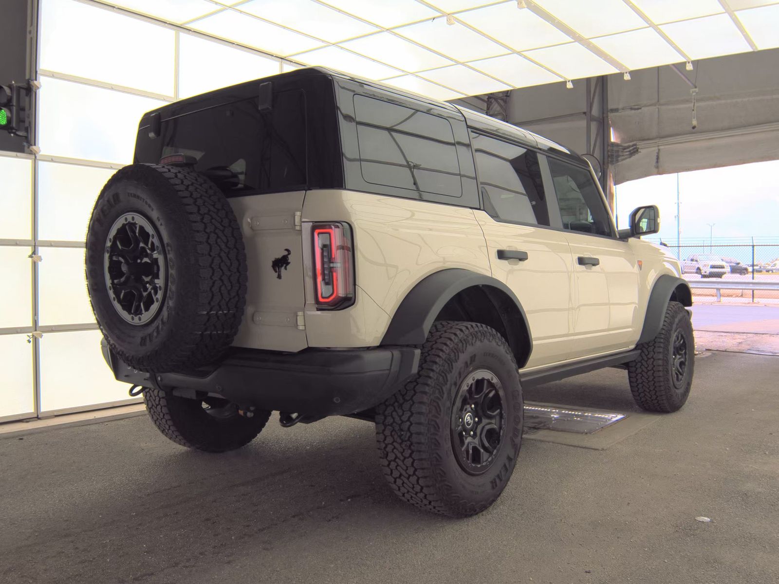 FORD BRONCO - 6