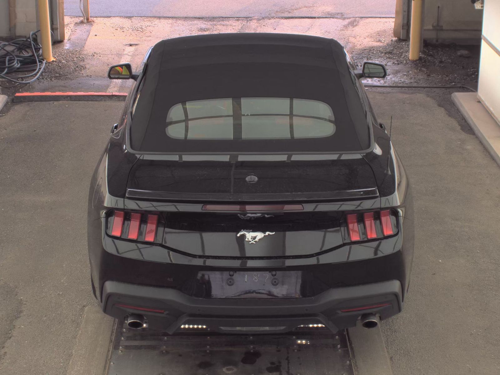 FORD MUSTANG - 7