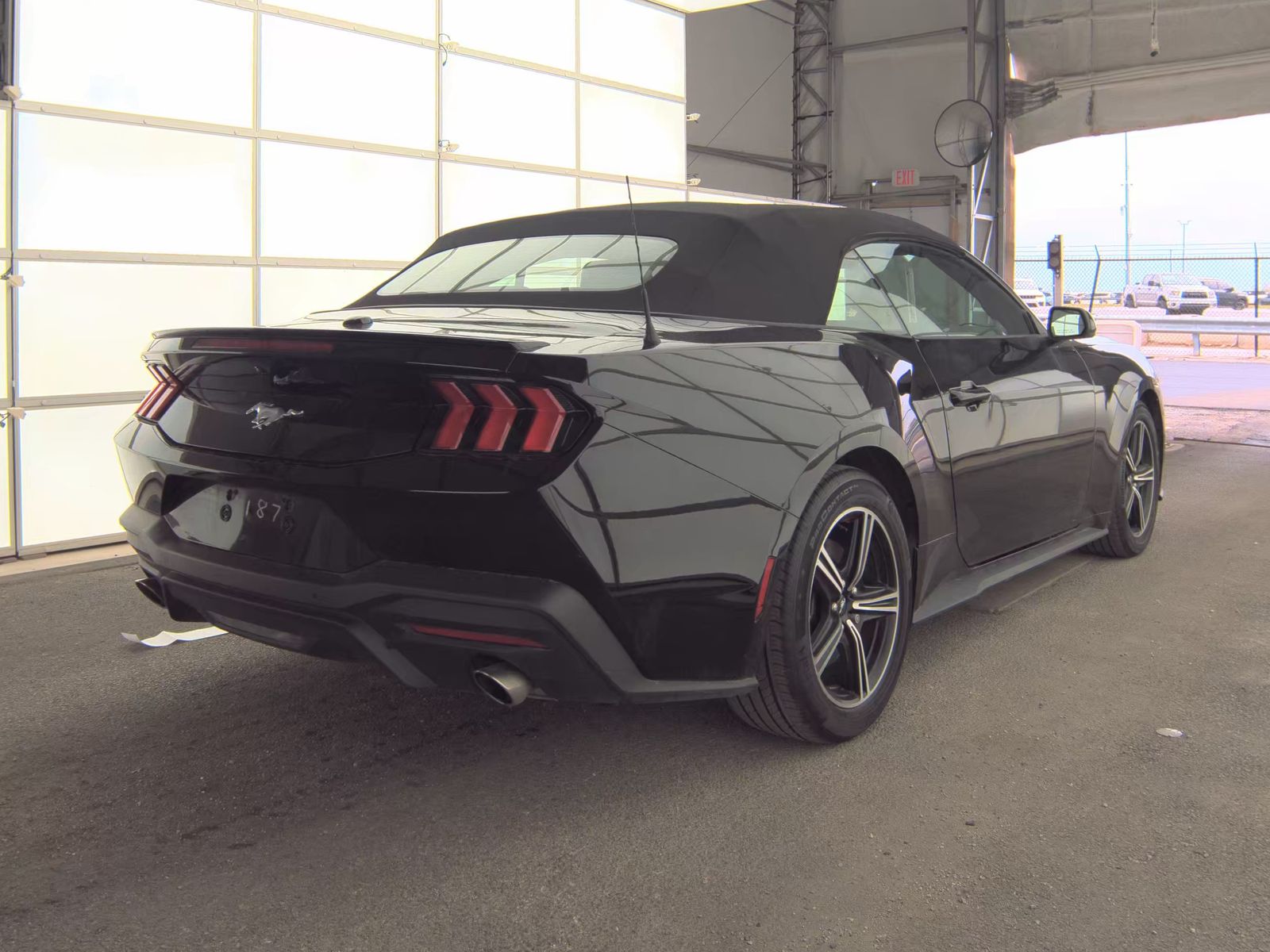FORD MUSTANG - 6