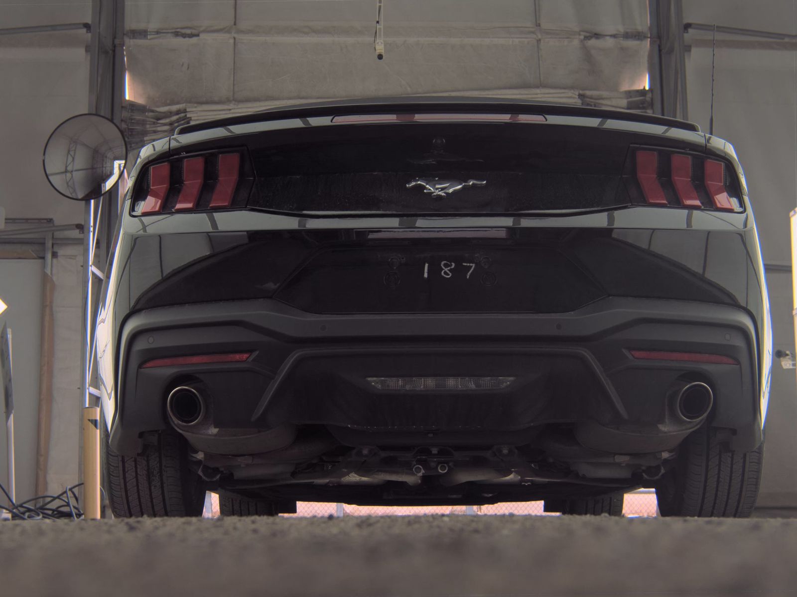 FORD MUSTANG - 8
