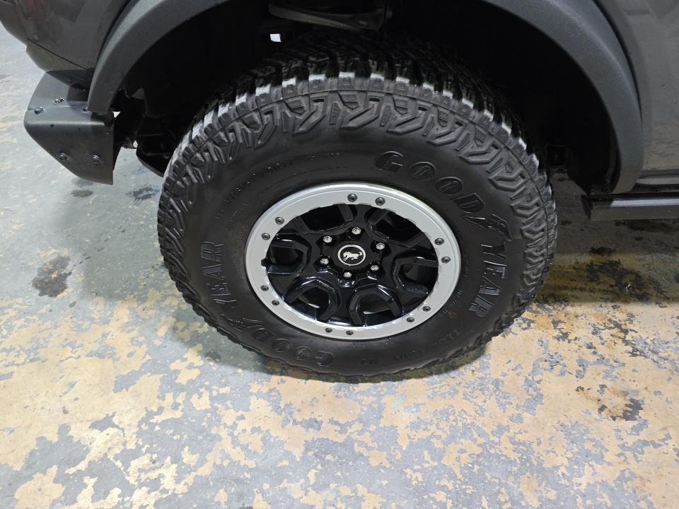 FORD BRONCO - 9