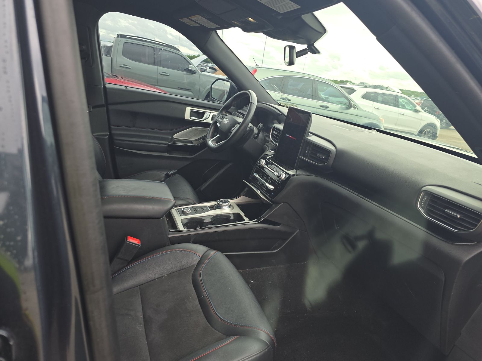 FORD EXPLORER - 9