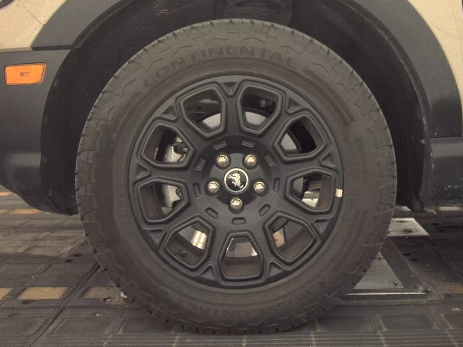 FORD BRONCO SPORT - 10