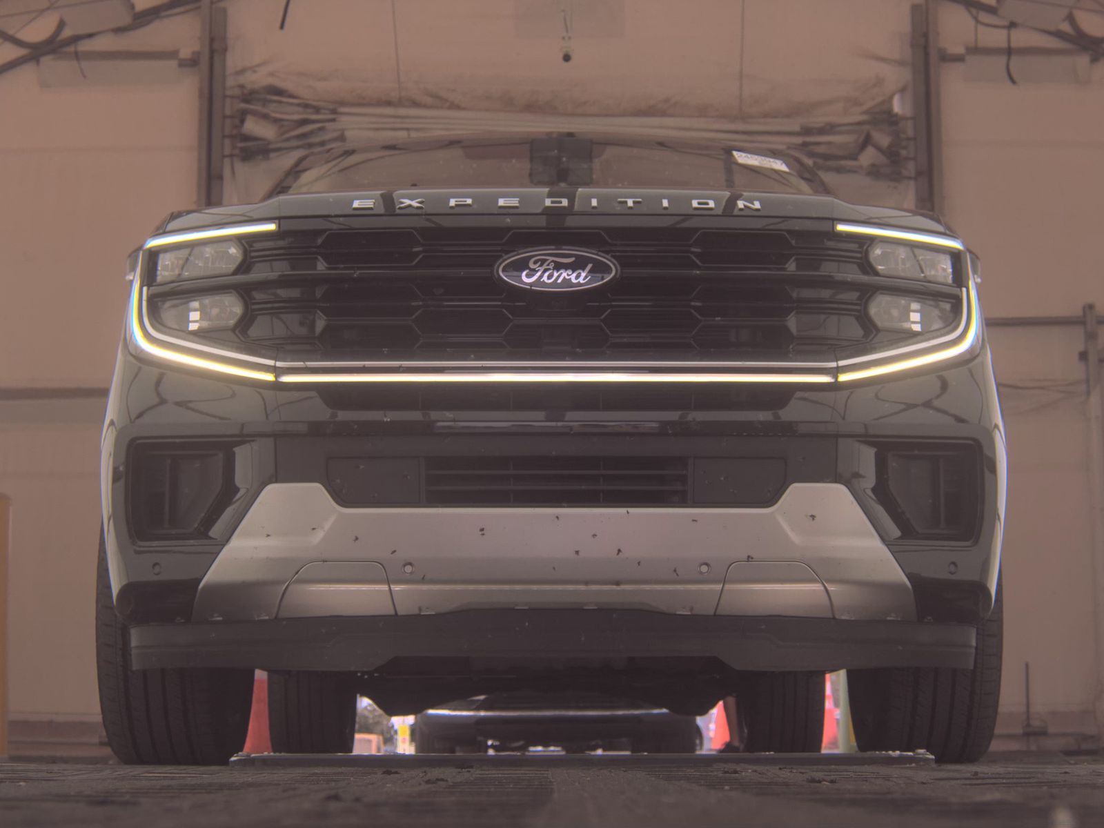 FORD EXPEDITION MAX - 4