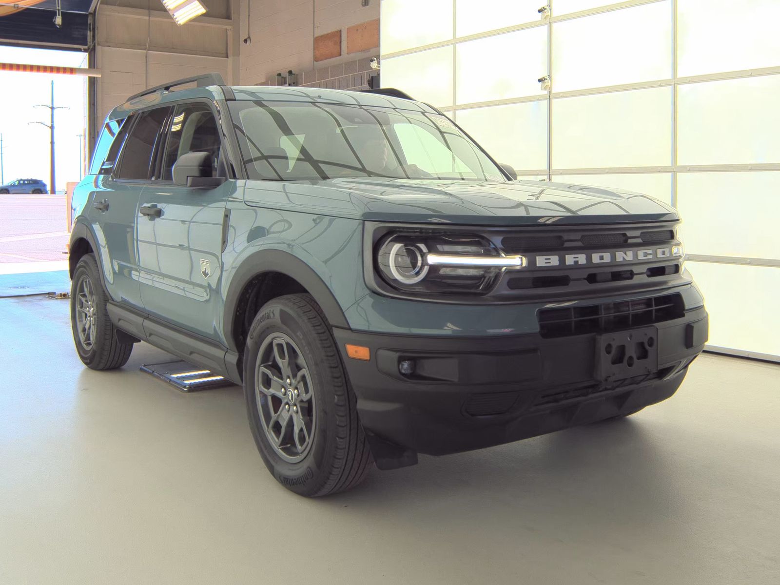 FORD BRONCO - 4