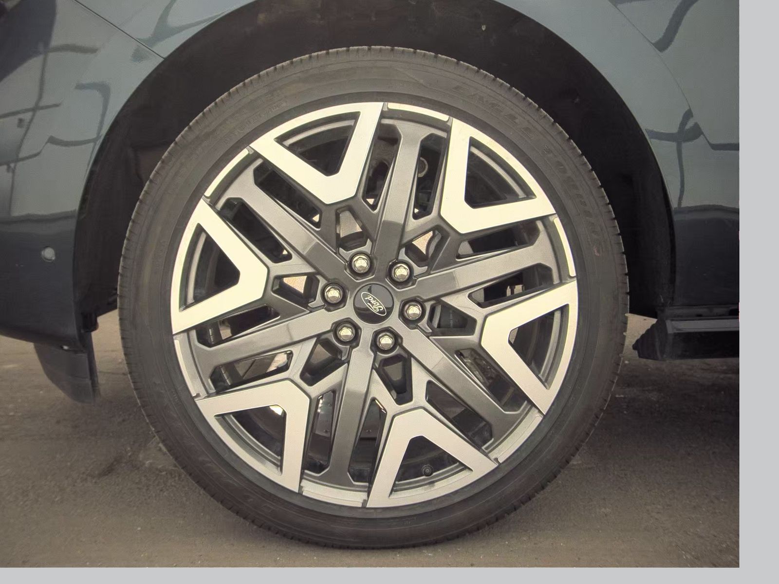 FORD EXPEDITION - 10
