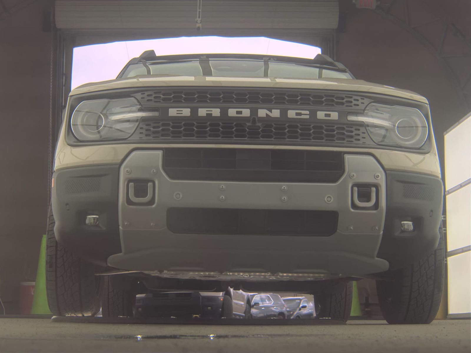 FORD BRONCO - 4