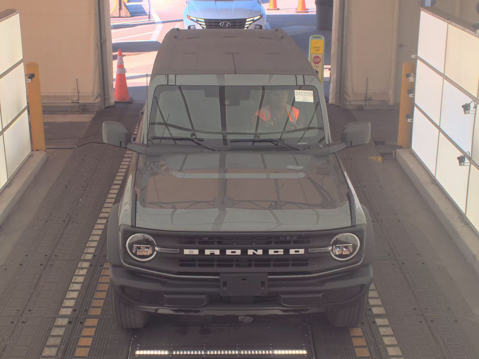 FORD BRONCO - 3