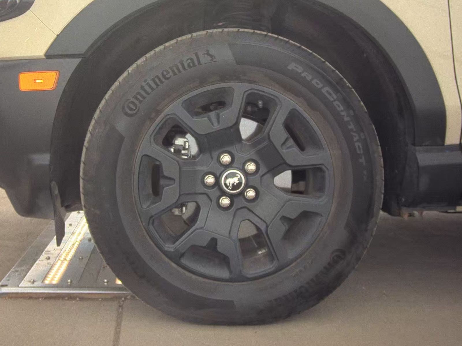 FORD BRONCO SPORT - 10