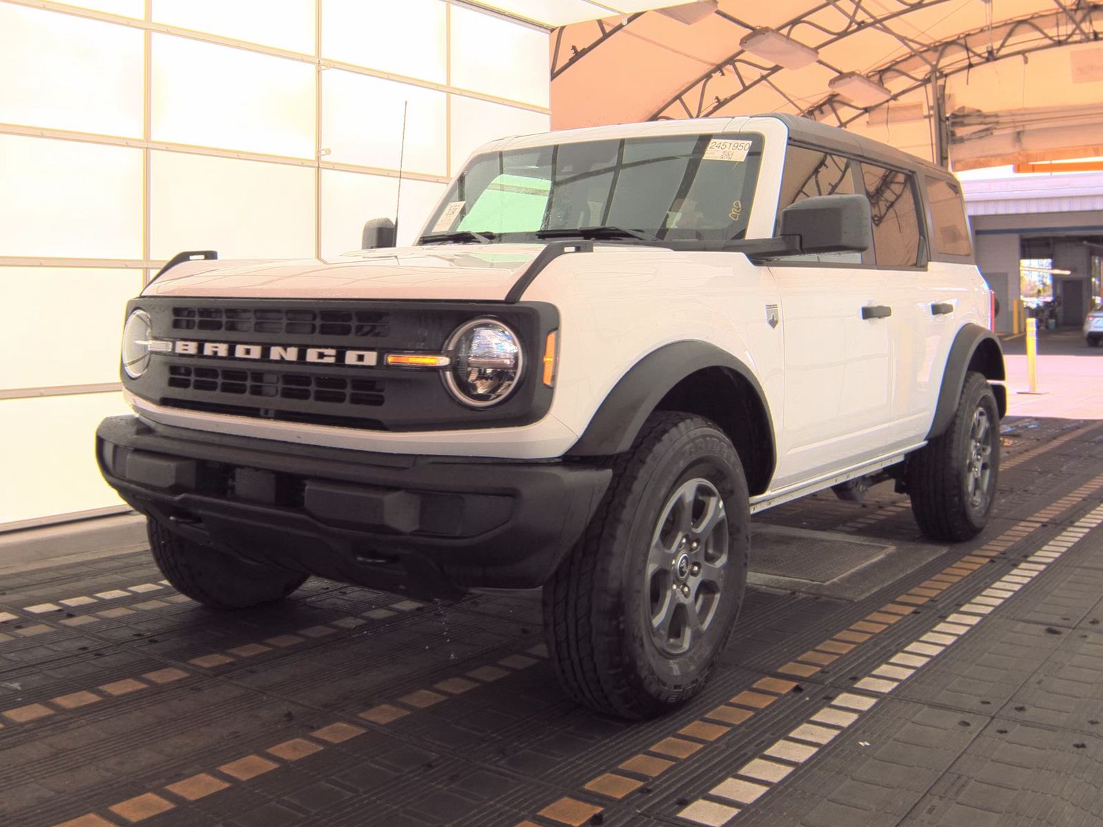 FORD BRONCO - 1